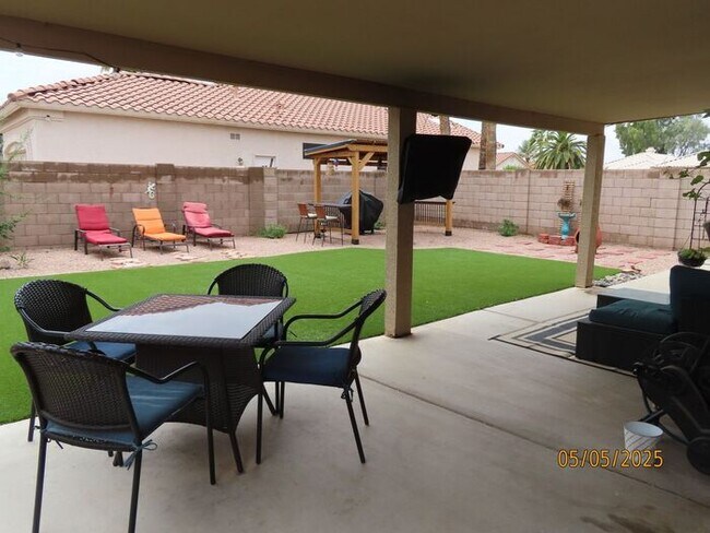 Building Photo - 2 Bedroom 2 Bath in Coyote Lakes