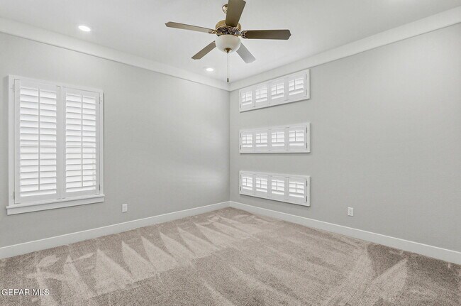 Building Photo - 13580 Lawkland St