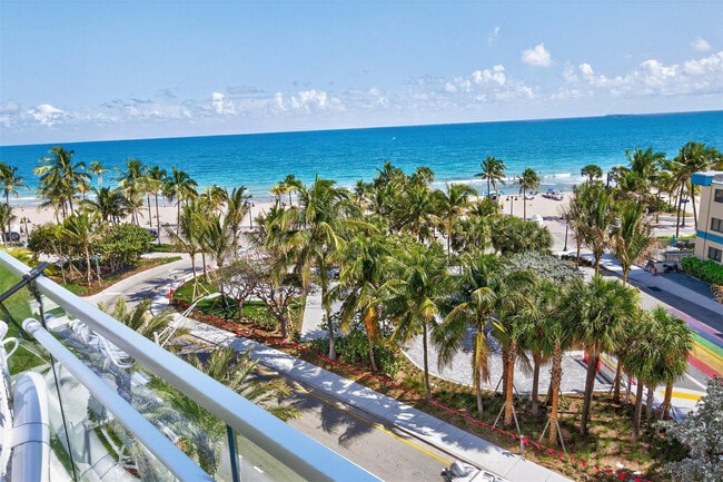 Building Photo - 153 N Seabreeze Blvd