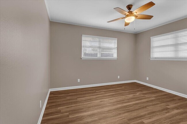 Building Photo - 509 Dean Dr