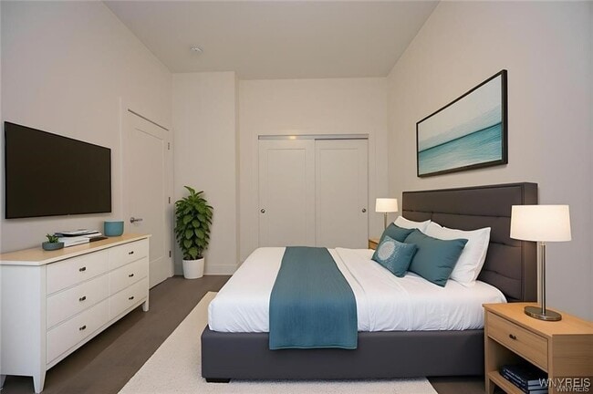 Building Photo - 1020 Elmwood Ave