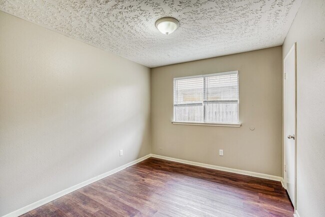 Building Photo - 20070 N Navaho Trail