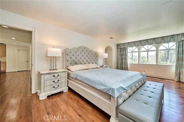 Building Photo - 1089 Village Dr
