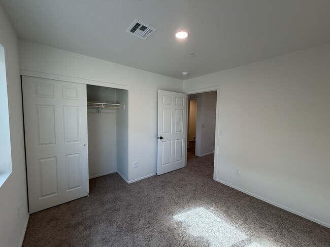 Building Photo - BRAND NEW TOWNHOME!