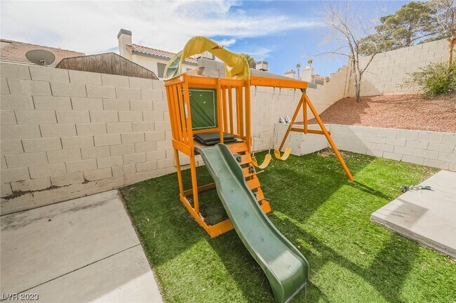Building Photo - 109 Elegante Way