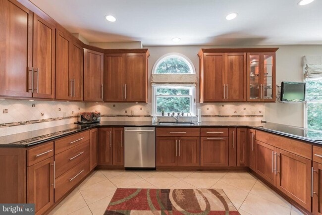 Building Photo - 5507 Thornbush Ct