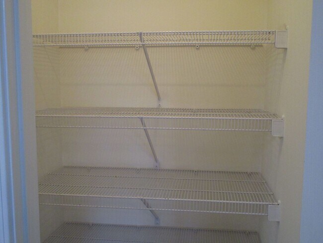 Building Photo - 5004-5006 Carrie Ridge Dr.