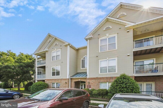 Building Photo - 6533 Grange Ln