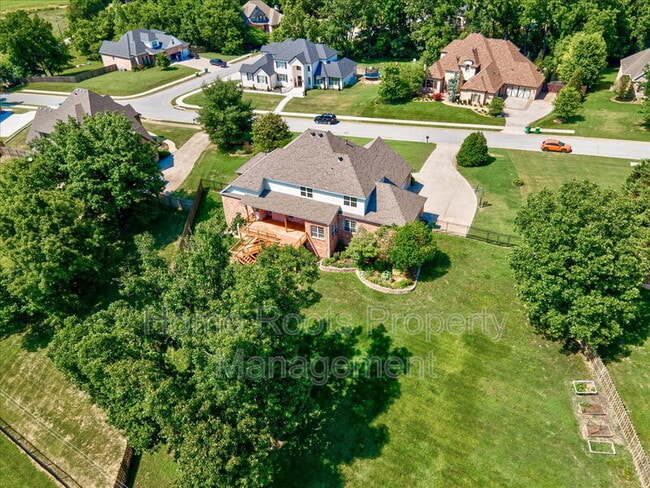 Building Photo - 7135 Sunset Ridge Cir