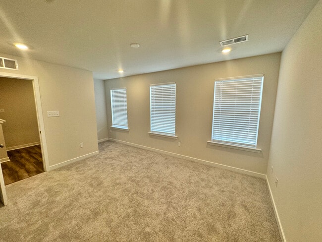 Building Photo - 6243 Jackline Run