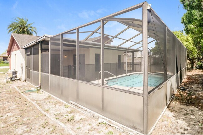 Building Photo - 8505 Luray Dr