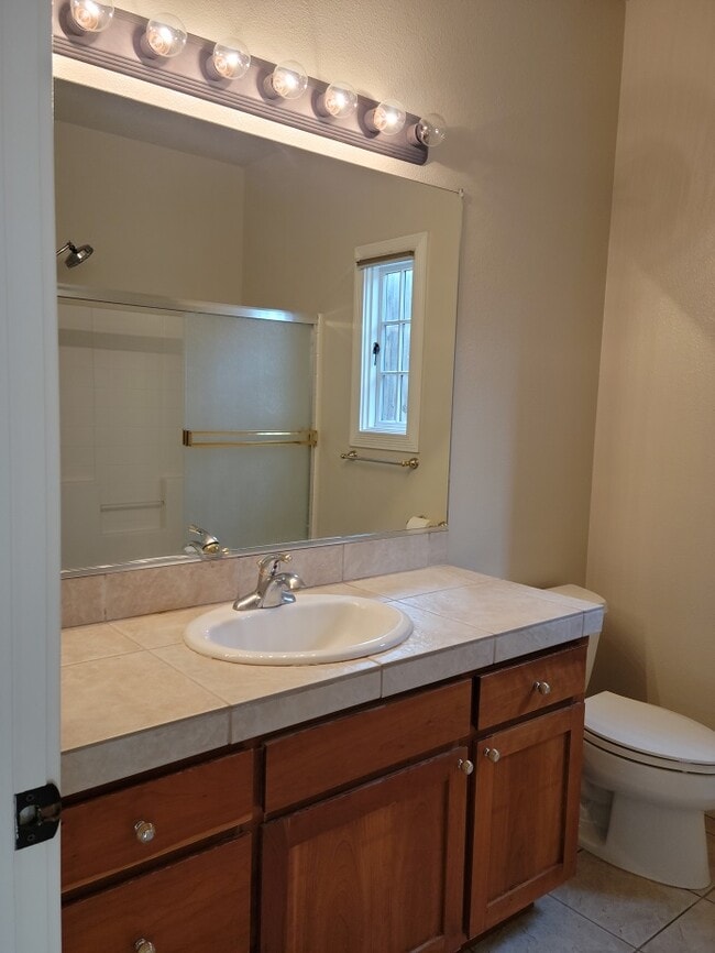 Building Photo - 12 Camberwell Ct