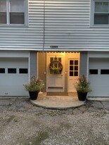 Building Photo - 12065 County Line Rd