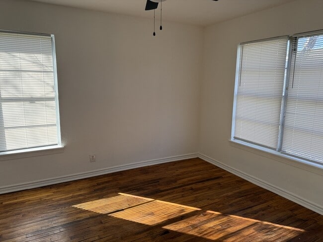 Building Photo - 15 MacArthur Dr