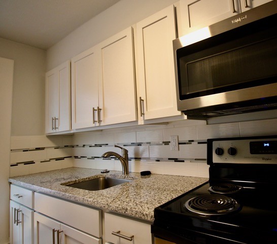 Building Photo - 117 Perrin St
