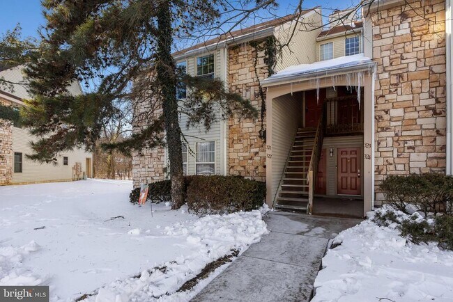 Building Photo - 321 Tavistock Rd