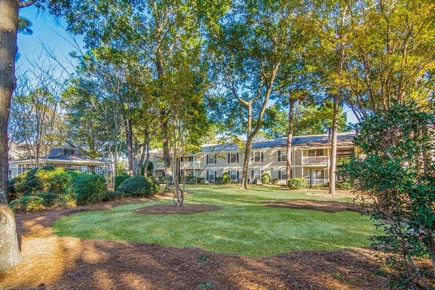 Woodcliff 4301 Creighton Rd Pensacola FL 32504 Apartment Finder