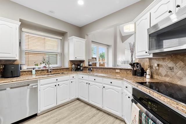 Building Photo - 4008 Sherry Ln