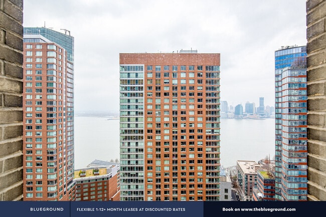Building Photo - Ocean, 1 West St