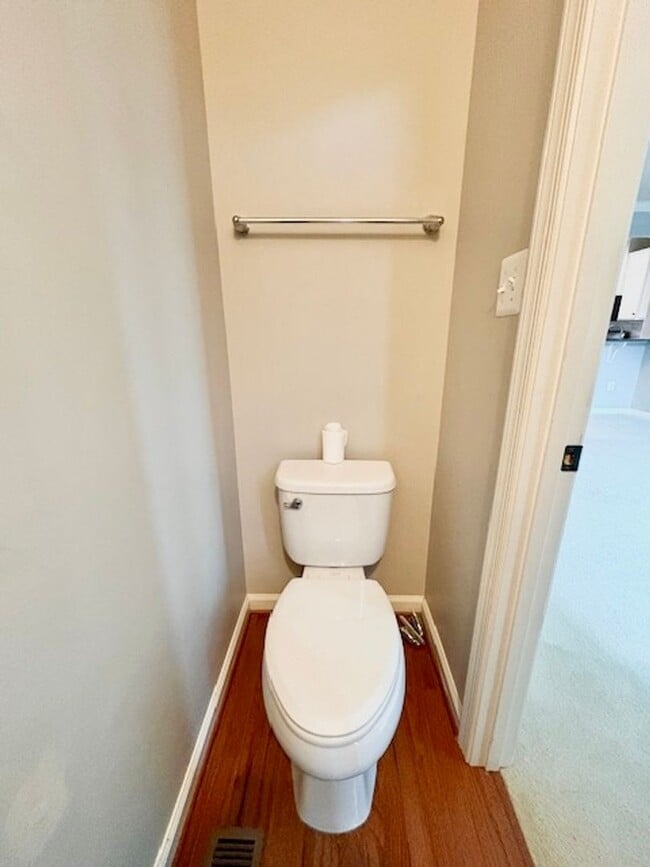 Building Photo - 3542 Spring Street S