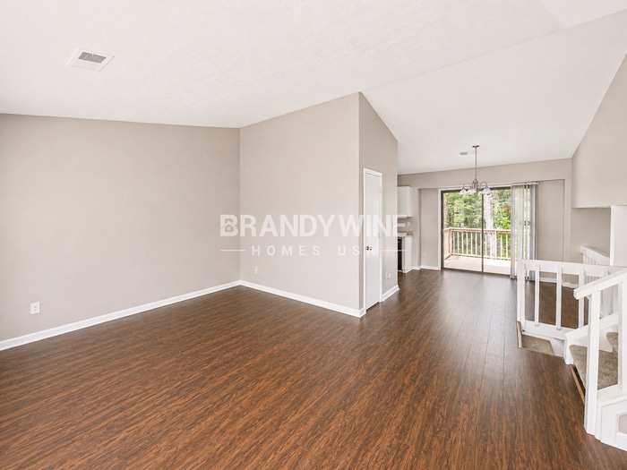 Building Photo - 5196 Brough Ln