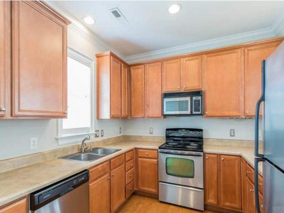 Kitchen - 7709 Alexander Promenade PI ROOM #