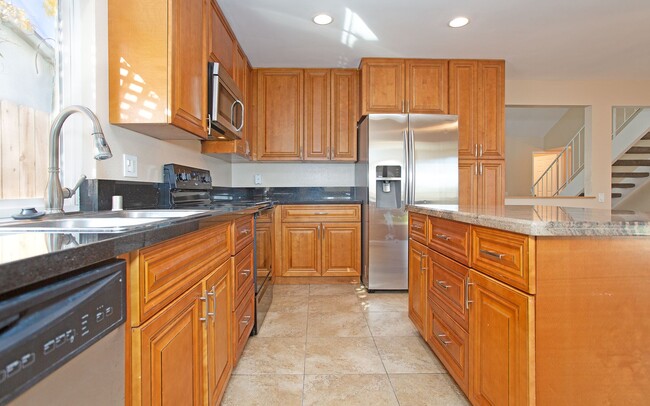 Building Photo - Wonderful 4 bedroom home in San Marcos!