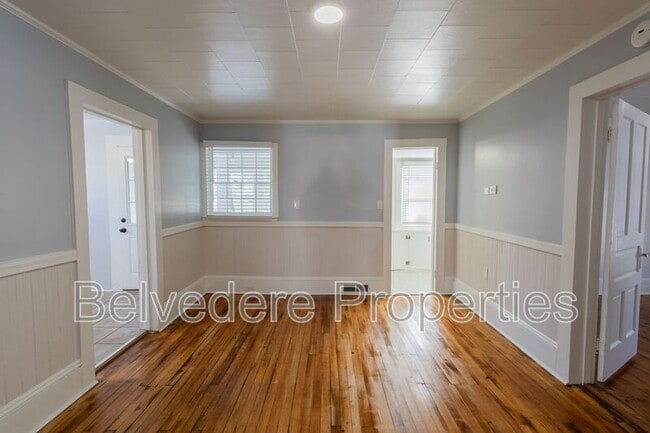 Building Photo - 1400 24th St NE