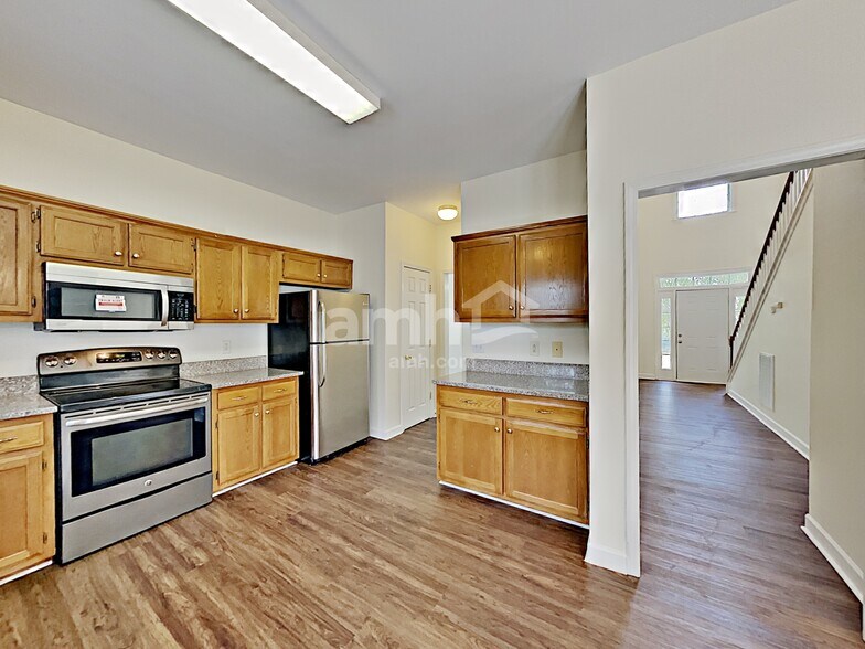 Building Photo - 2659 Hansford Dr