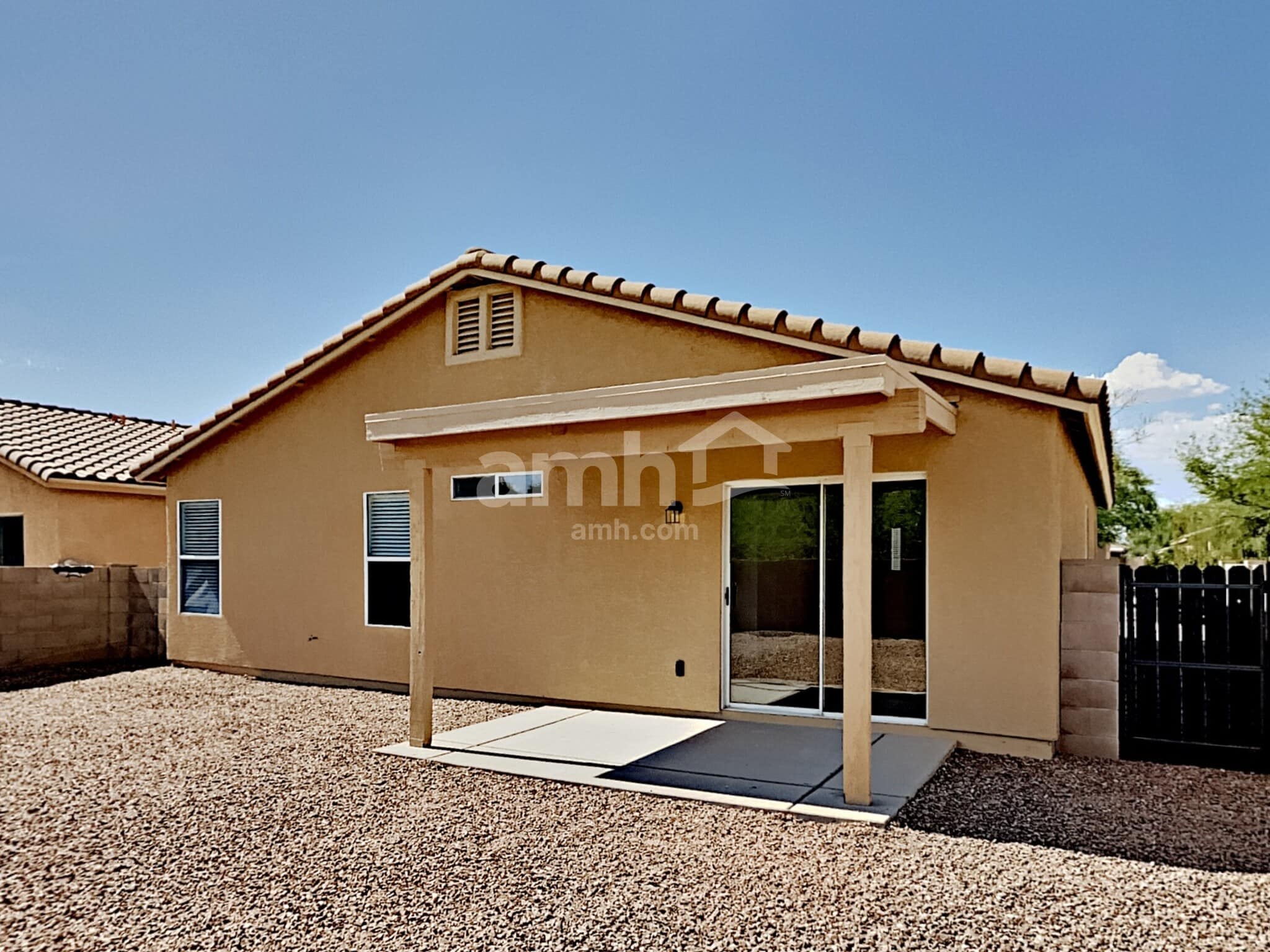 Building Photo - 2165 W Burlwood Way
