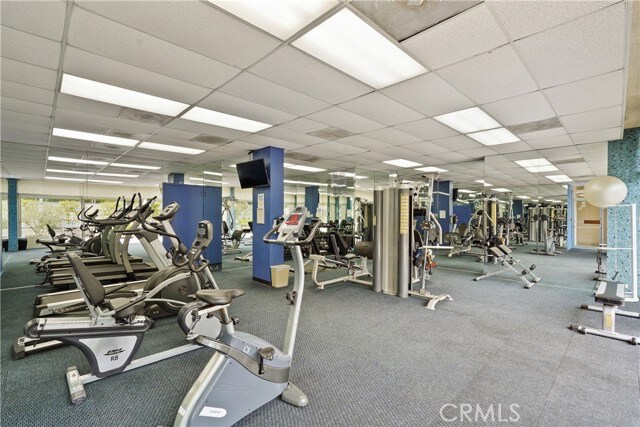 Building Photo - 10450 Wilshire Blvd