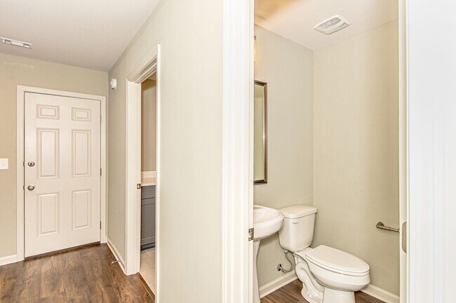 Building Photo - 9872 Bluestone Circle