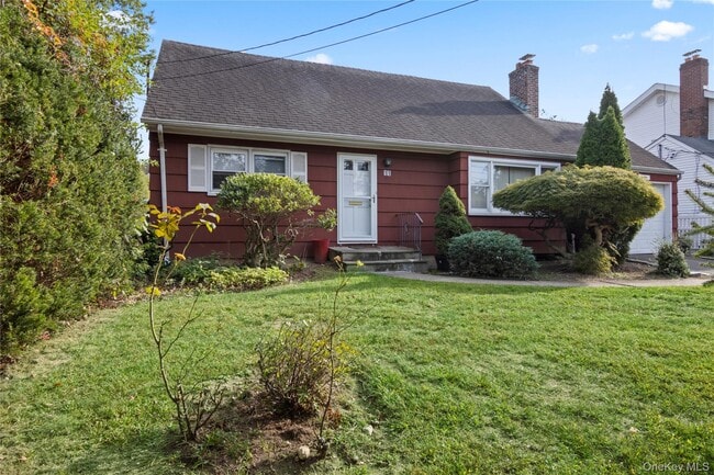 Building Photo - 11 Glenwood Rd