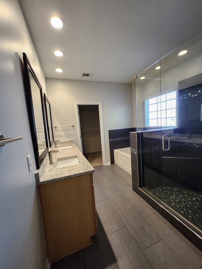 Building Photo - Refreshing Place to Create Memories w/Master on the Main!