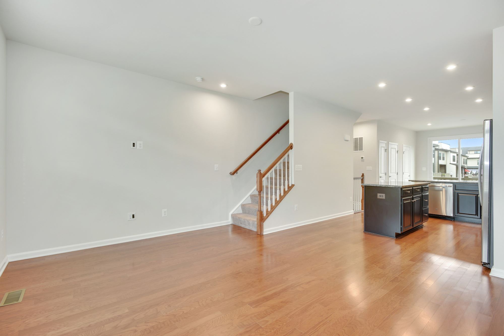 Building Photo - 43501 Apple Orchard Sq