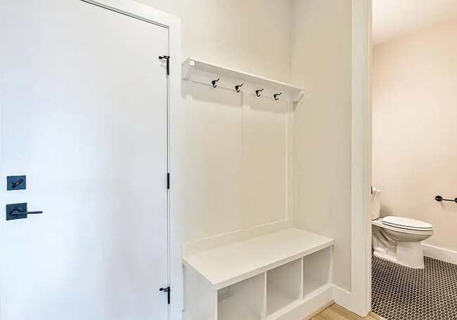 Building Photo - 2345 N Paradise Flt Ln