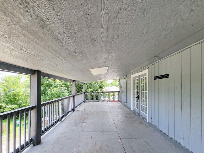 Building Photo - 2513 Kowis St