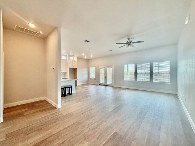 Building Photo - Brand New Showstopper!