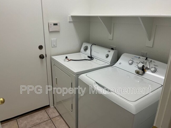 Building Photo - 6455 W Escuda Rd