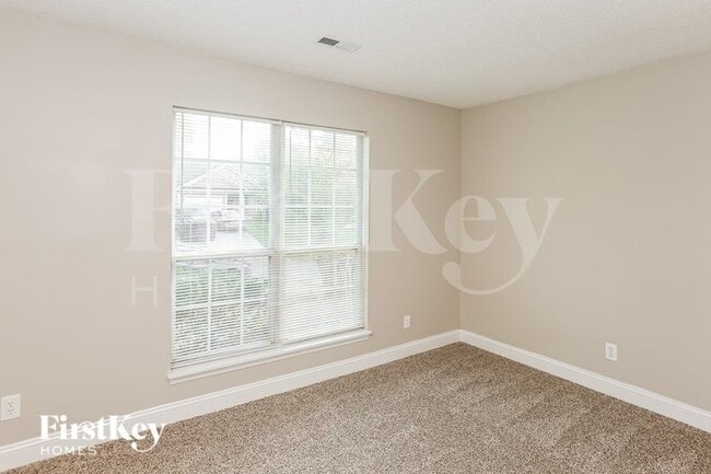 Building Photo - 3380 Chadbury Dr NW