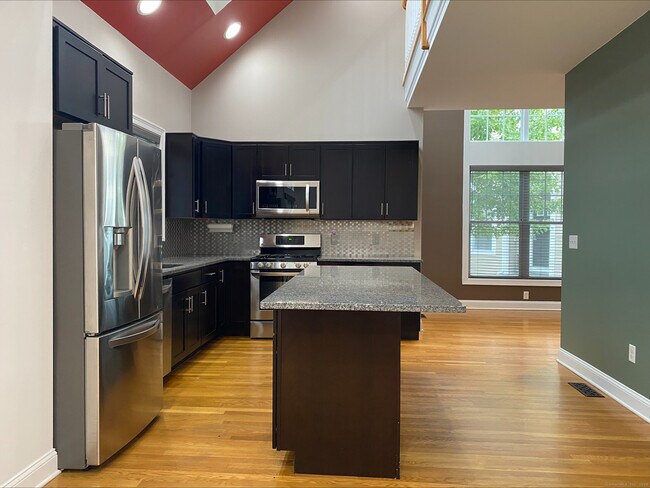 Building Photo - 40 Copper Square Dr