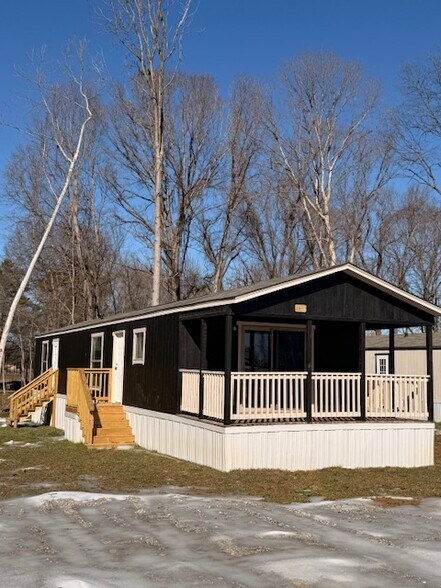 Building Photo - 625 Cane Creek Rd