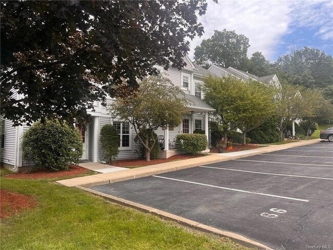 Building Photo - 18 Kendal Ln