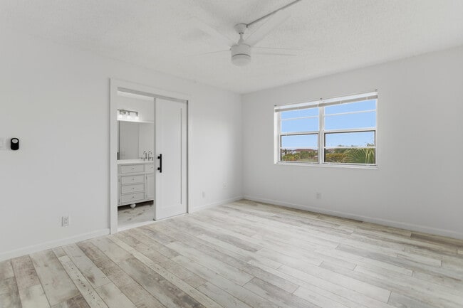 Building Photo - 9233 SW 8th St