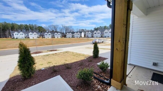 Building Photo - 155 Calluna Dr