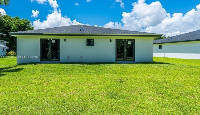 Building Photo - 152 NW 18th St