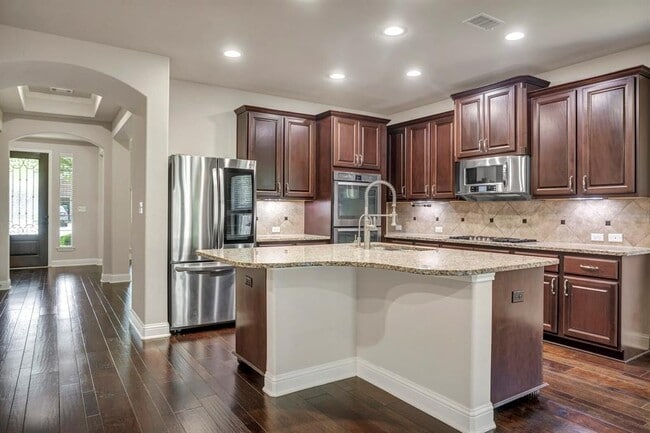 Building Photo - 708 Williams Way