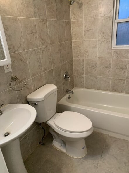 Building Photo - 25962 148th Ave