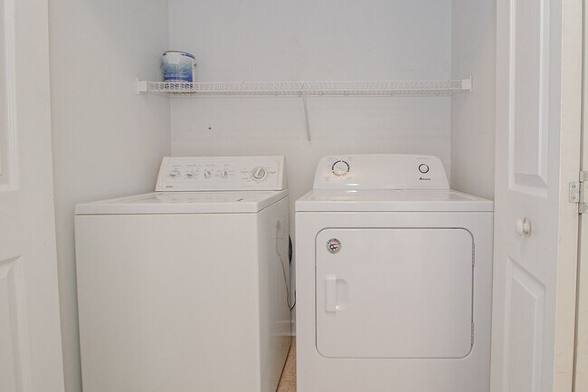 Building Photo - 299-A4 Raleigh Dr