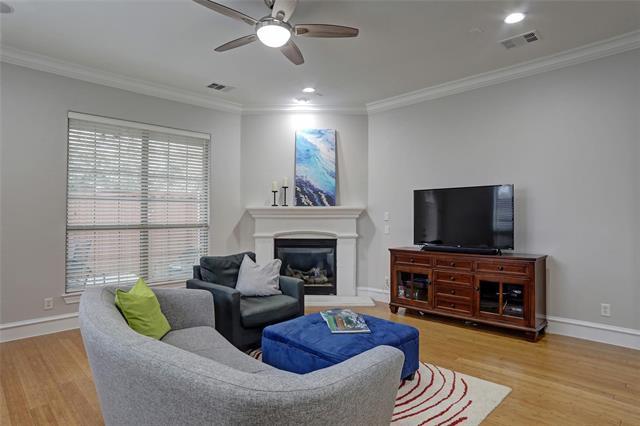 Building Photo - 6010 La Vista Dr